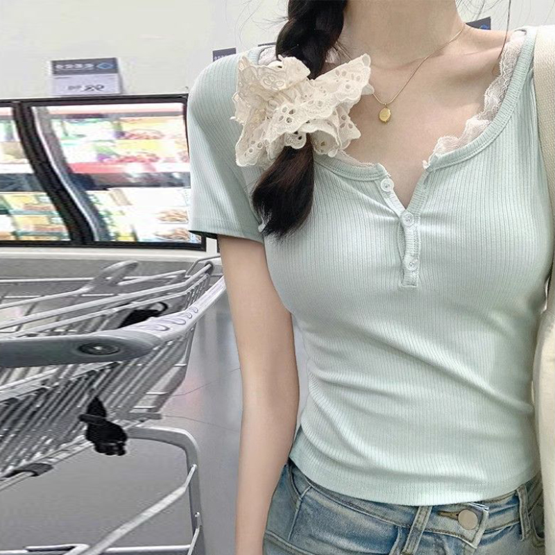 韩版夏季新款纯欲蕾丝花边拼接短袖t恤女设计感正肩短款修身上衣