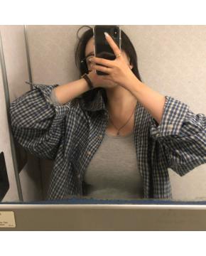 春季百搭通勤翻领格子衬衫宽松舒适格纹衬衣