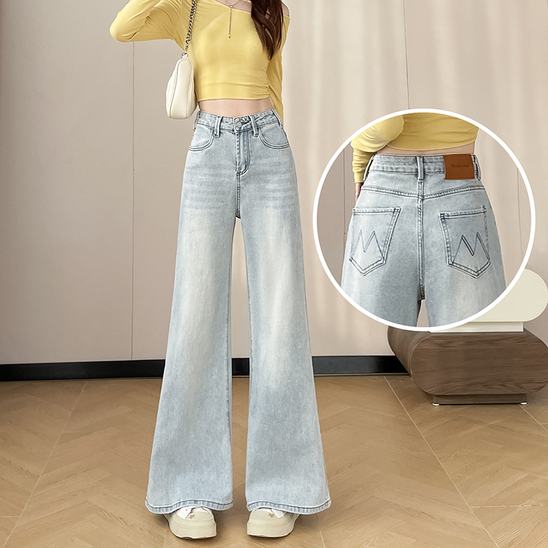 145cm小个子xxs穿搭不贴腿刺绣微喇牛仔裤女2026高腰弹力喇叭长裤